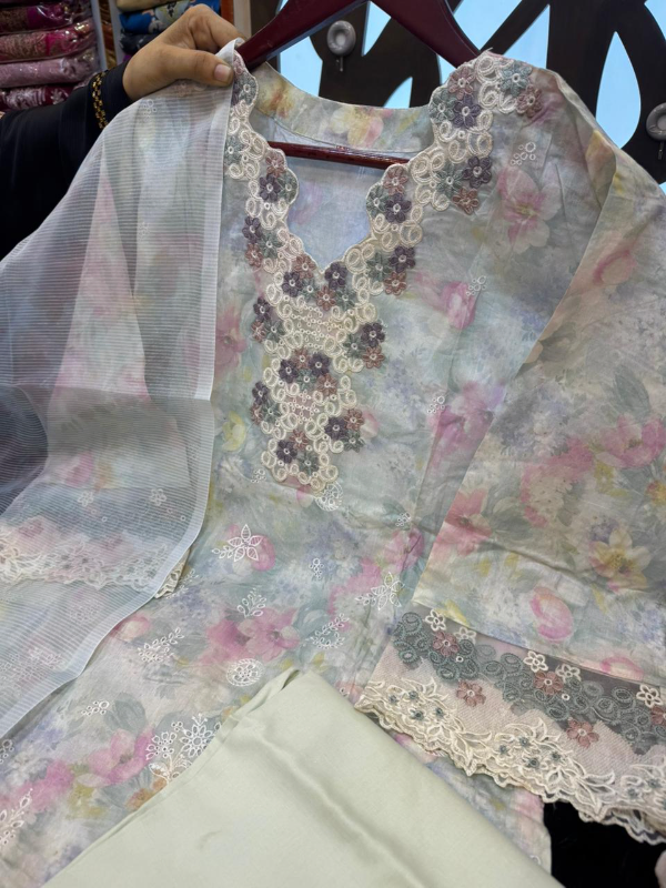 Pakistani Inspired Item